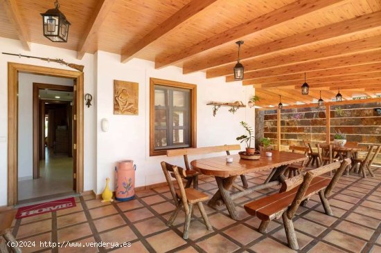 Preciosa villa a la venta en Playa Blanca - Yaiza