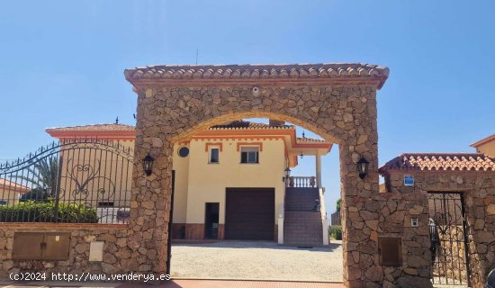 Impresionante casa de campo en Benajarafe - Benajarafe