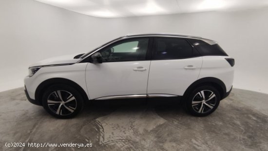 Peugeot 3008 ( 1.2 S&S PureTech Allure 130 )  - Sabadell