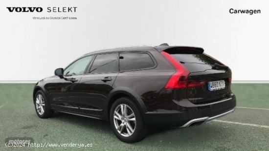 Volvo V 90 V90 Cross Country D4 AWD  Manual de 2019 con 90.957 Km por 30.900 EUR. en Vizcaya