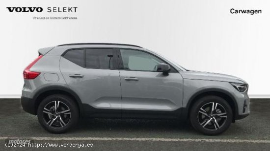 Volvo XC40 XC40 Plus, B3 Mild hybrid, Gasolina, Dark de 2024 con 1 Km por 45.500 EUR. en Vizcaya