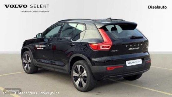 Volvo XC40 BEV 70KWH RECHARGE CORE 231 5P de 2023 con 8.200 Km por 35.900 EUR. en Barcelona