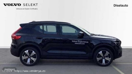 Volvo XC40 BEV 70KWH RECHARGE CORE 231 5P de 2023 con 8.200 Km por 35.900 EUR. en Barcelona