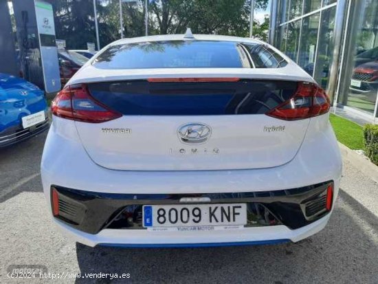 Hyundai Ioniq 1.6 GDI Style de 2018 con 138.400 Km por 18.999 EUR. en Madrid