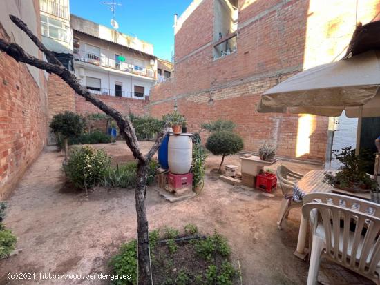 Terreno en venta en pleno centro en Vilanova con 130 m2 por 57500 Eur - BARCELONA