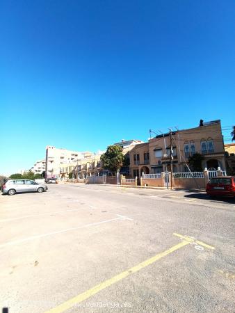 DÚPLEX CON PISCINA, SOLÁRIUM, SÓTANO Y GARAJE A 400M DE LA PLAYA DE LA MATA - ALICANTE