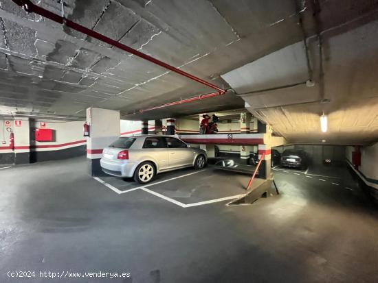 plaza de parking en el centro de Barcelona - BARCELONA