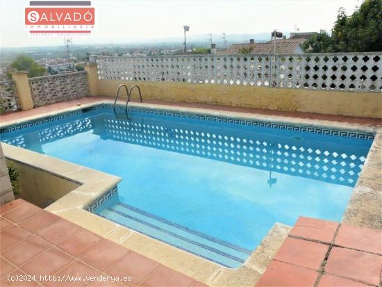 CHALET EN ALBINYANA CON JARDÍN Y PISCINA !! - TARRAGONA