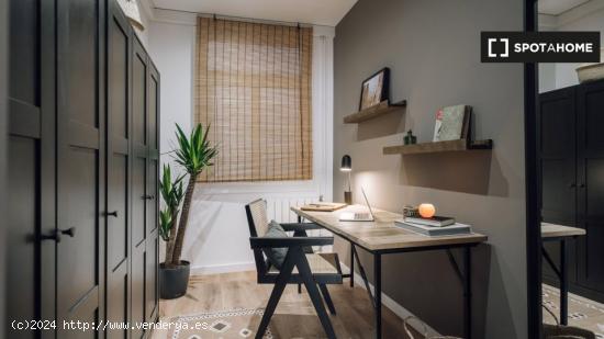 Apartamento de 3 dormitorios en alquiler en Barcelona - BARCELONA