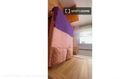 Habitación en piso compartido en Sagunto - VALENCIA