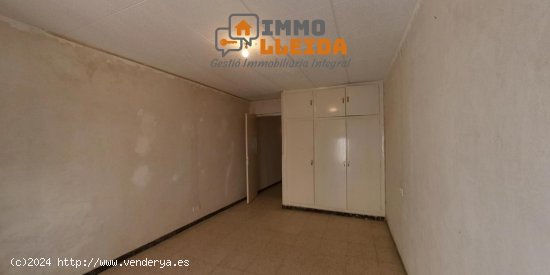 Unifamiliar adosada en venta  en Menàrguens - Lleida