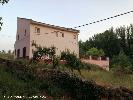 Casa-Chalet en Venta en Aliaga Teruel