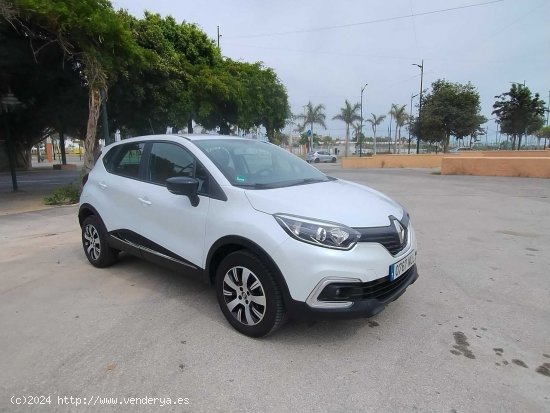  Renault Captur 1200 TCE CERTIFICADO DE KILOMETROS Y CARROCERIA - Malaga 