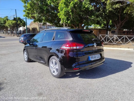 Renault Clio Grand Tour 1.5 DCI LIMITED EDITION 90 CV CERTIFICADO DE KILOMETROS Y CARROCERIA - Malag