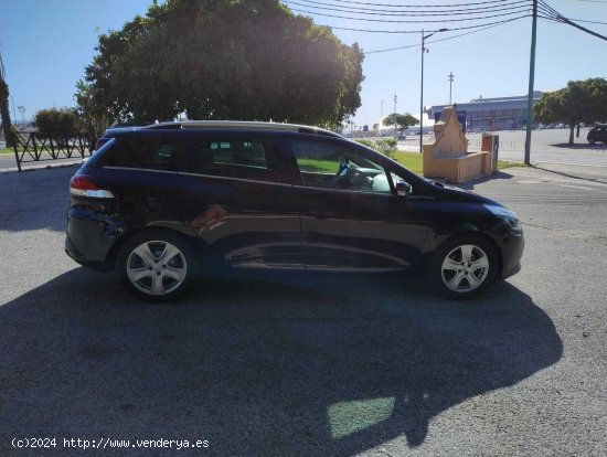 Renault Clio Grand Tour 1.5 DCI LIMITED EDITION 90 CV CERTIFICADO DE KILOMETROS Y CARROCERIA - Malag