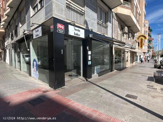  Te ofrecemos este gran local haciendo esquina en la Avenida de Novelda!!!!! - ALICANTE 