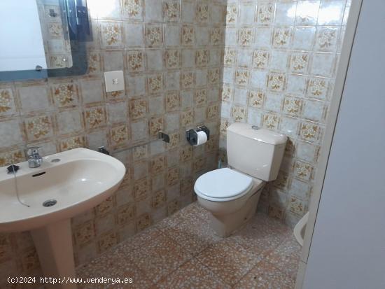 OPORTUNIDAD CASA DE PUEBLO EN ZONA CENTRICA DE LA PALMA D´EBRE - TARRAGONA