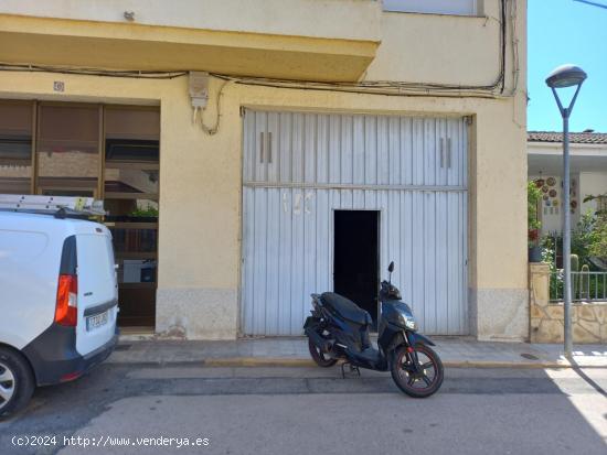 OPORTUNIDAD GRAN LOCAL COMERCIAL EN ZONA CENTRICA DE MORA LA NOVA - TARRAGONA