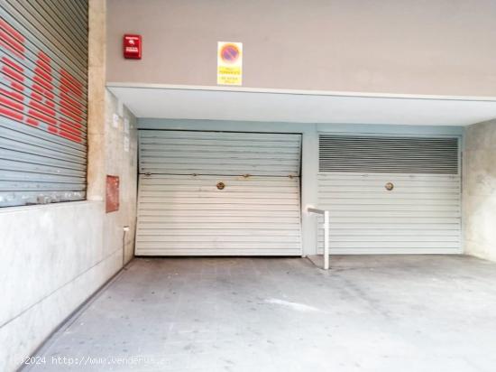 PLAZA DOBLE DE PARKING EN TRINITAT VELLA- BARCELONA - BARCELONA