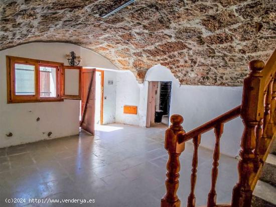 CASA ADOSADA EN MONISTROL DE CALDERS EN VENTA - BARCELONA