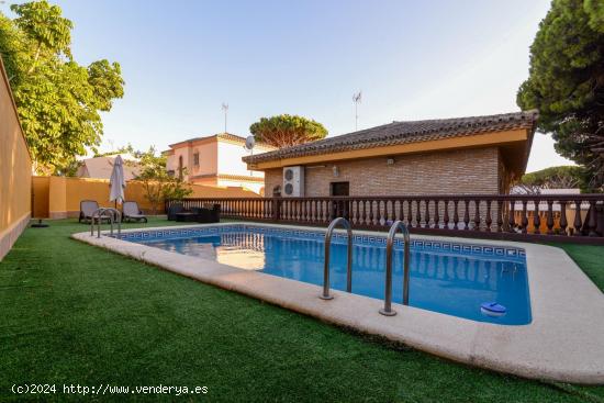 Chalet a 300 metros del mar, playa La Barrosa - CADIZ