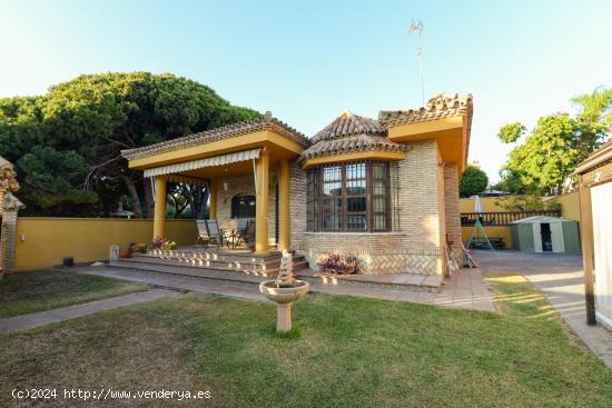 Chalet a 300 metros del mar, playa La Barrosa - CADIZ