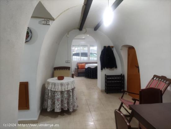  Casa Cueva en Fenazar, Molina de Segura: Un Refugio en la Montaña con Vistas Impresionantes - MURC