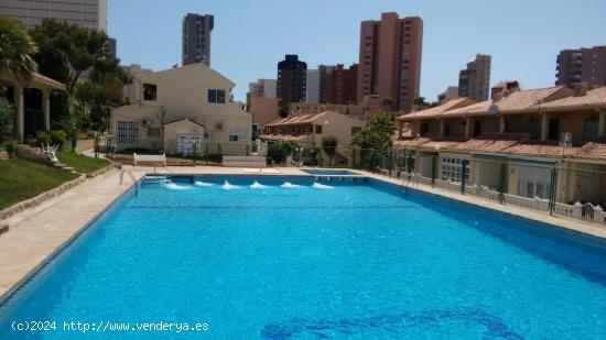  APARTAMENTO REFORMADO EN RINCON DE LOIX - ALICANTE 