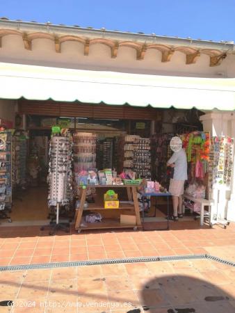 LOCAL COMERCIAL CON TERRAZA DELANTERA EN COSTA DE LA CALMA-STA.PONÇA. - BALEARES