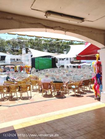 LOCAL COMERCIAL CON TERRAZA DELANTERA EN COSTA DE LA CALMA-STA.PONÇA. - BALEARES