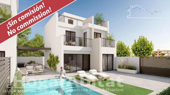 ¡SEGUNDA LÍNEA DE PLAYA! VILLA PRECIOSA CON GARAJE, JARDÍN Y TRASTERO - MURCIA