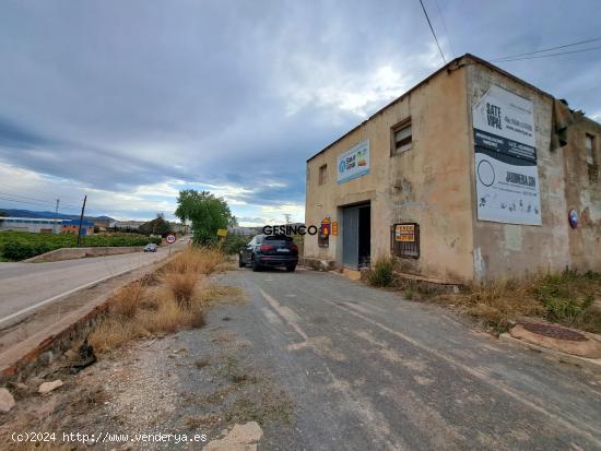  NAVE INDUSTRIAL MUY BIEN SITUADA EN VENTA - VALENCIA 