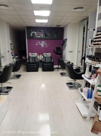  SE VENDE/TRASPASO LOCAL COMERCIAL EN ZONA SAN ILDEFONSO - JAEN 