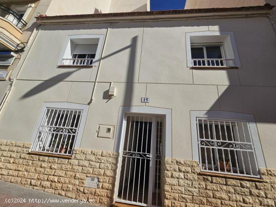 BONITO DUPLEX EN GUADAMAR - ALICANTE