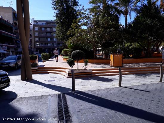  EDIFICIO EN CENTRO DE TORREVIEJA - ALICANTE 