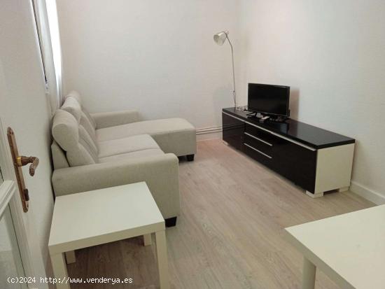  Apartamento de 2 dormitorios en alquiler en Salamanca - MADRID 