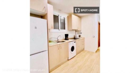 Apartamento entero de 2 dormitorios en Barcelona. - BARCELONA