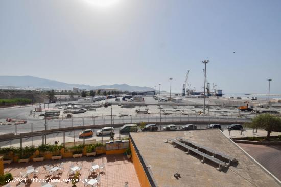 Fantástico piso sin ascensor a un paso de playa Granada - GRANADA