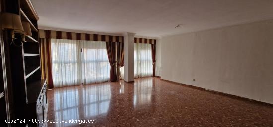 Excelente vivienda en pleno centro de la ciudad - CASTELLON