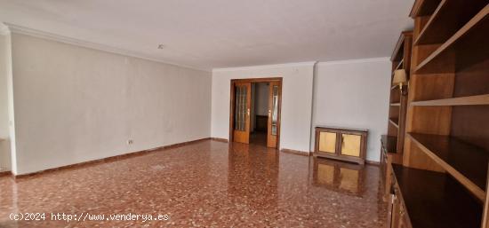 Excelente vivienda en pleno centro de la ciudad - CASTELLON