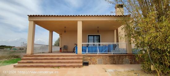 CHALET EN VALVERDE - ALICANTE