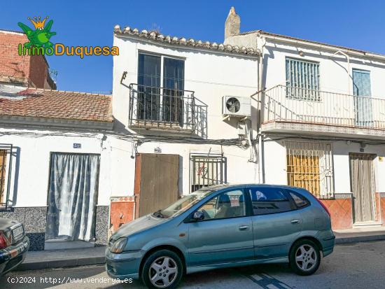  Casa adosada en Fuente Vaqueros con 4 dormitorios - GRANADA 