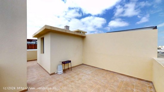 ¡Espectacular Piso en Venta en Arrecife: Ubicación Ideal y Confort Garantizado! - Arrecife