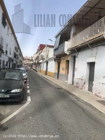 CASA EN SEVILLA ZONA SN JERONIMO EN VENTA A REHABILTAR. - Sevilla