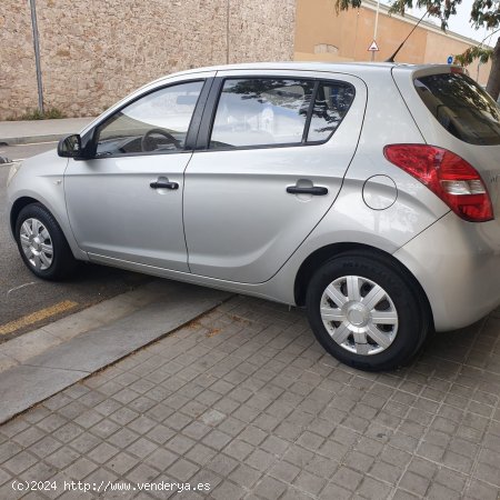 Hyundai i20 1.2 CLASSIC GASOLINA 5P - Barcelona