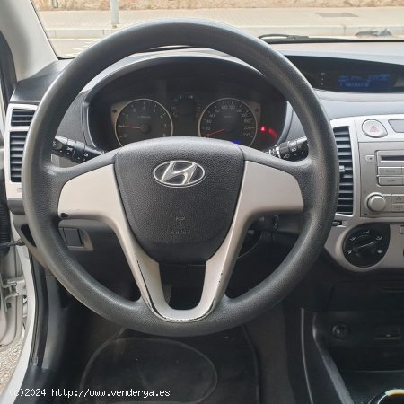 Hyundai i20 1.2 CLASSIC GASOLINA 5P - Barcelona