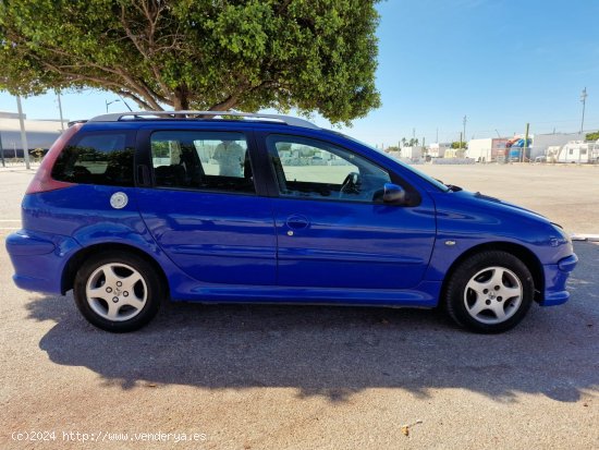 Peugeot 206 SW XS 14 HDI CERTIFICADO DE KILOMETROS Y CARROCERIA - Málaga