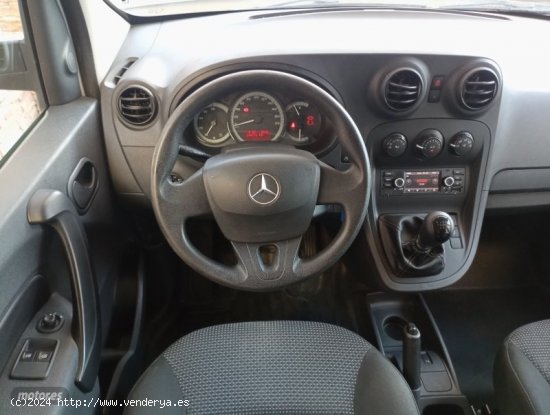 Mercedes Citan 111 CDI Mixto Extralargo BE de 2017 con 189.300 Km por 11.600 EUR. en Sevilla