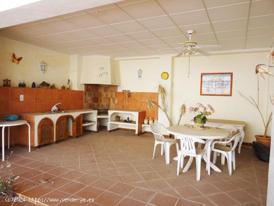 Casa de pueblo en Murla con amplio patio interior. - ALICANTE