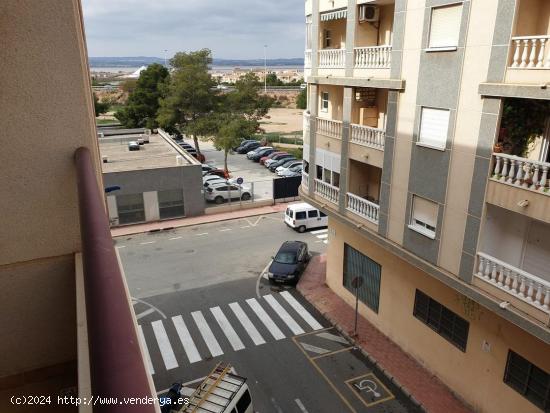  TORREVIEJA PISO UN DORMITORIO ZONA CENTRO GARAJE+TRASTERO 78.000€ - ALICANTE 